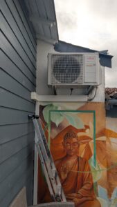 Diagnostic d'une fuite sur un groupe extérieur de pompe à chaleur Atlantic.